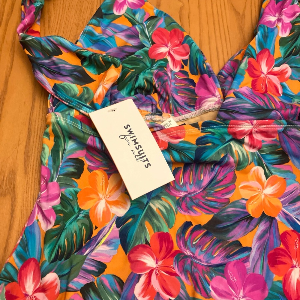 Swimsuits For All Tropical Floral One Piece - Picture 7 of 11